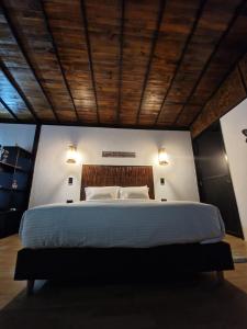 Tacuara House