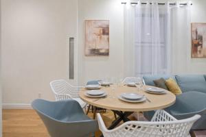 2 BD Gorgeous Gem next to Central Park