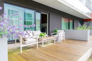 Esplanaadi 10 Studio with Terrace, Close to Beach