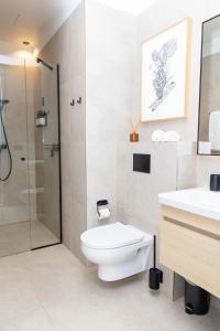 Esplanaadi 10 Studio with Terrace, Close to Beach