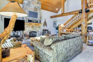 Blue Lake Springs Log Cabin dog friendly