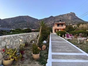 Villa Kyma by the sea, in South Crete