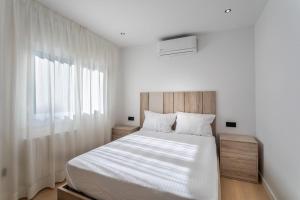 Charming 1-Bedroom Apartment with Pool in Lloret de Mar