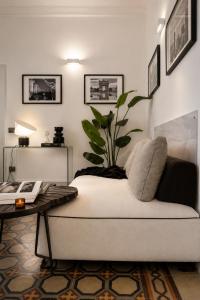 ComeCasa Sforza Chic Stay -10 Min Walk from DUOMO