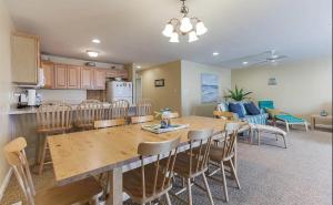 Spacious 3BR Condo Near Wildwood Boardwalk & Beaches