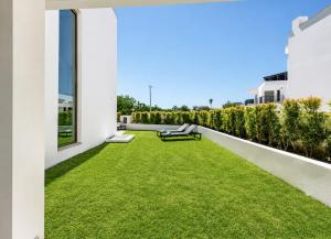 Villa Lilas 8 Bed Central Albufeira Pool Villa