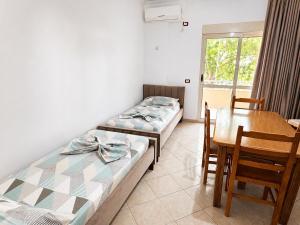 Gusti Beach Apartments