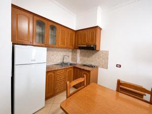 Gusti Beach Apartments