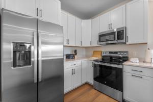 Brightwood #306 Building 1 : 2