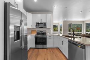 Brightwood #306 Building 1 : 2