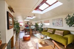 The Arts Barge