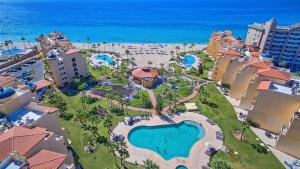 Cozy Fourth-Level Resort Condo Princesa D-409