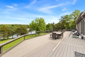 Hickory Haven-Direct Lake Access-Furnished Patio