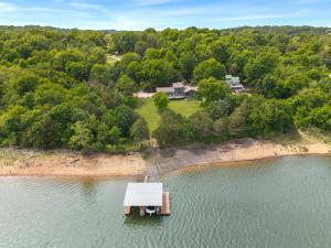 Hickory Haven-Direct Lake Access-Furnished Patio