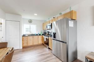 Condo in Marathon with waterfront pool, patio, & sundeck