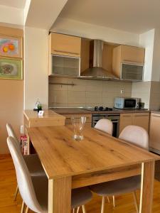 Velvet Living Luxury Apartment - two bedrooms