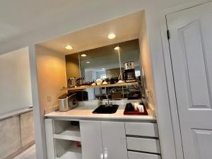 Private 2BR family Suite Near YVR airport & Transit & Golf course
