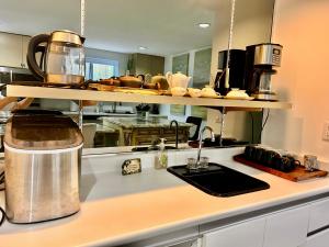 Private 2BR family Suite Near YVR airport & Transit & Golf course