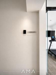 Cozy & Modern Apartment Near Everything