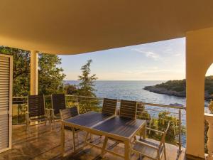 1 Villa by the sea