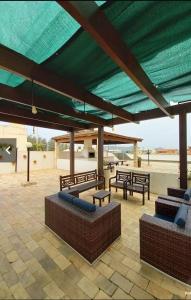 Apartamento de 3 Quartos com Vista para o Mar a 5 Minutos da Praia