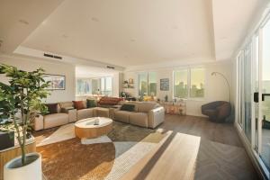 Melbourne Skyline Penthouse with Private Terrace