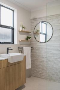 Comfortable Apt in Northbridge wtih Pool & WiFi