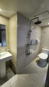 Sixty Hotel