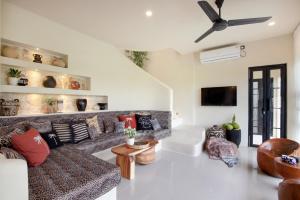 3BR Tumbak Bayuh with balcony bath & stunning view