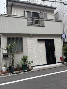秋叶原民宿铃木102成田羽田机场直达步行4分钟可抵达车站