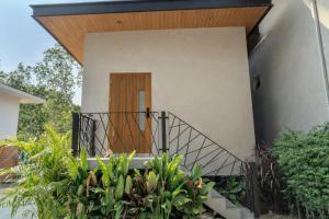 ArtiZen Hideout near Hin Kong Beach