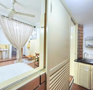 Private Kitchen Apartment Near Ben Thanh Market