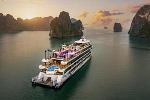 Luna Cruise Luxury Ha Long Bay