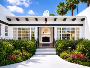 Gloria Palm Springs