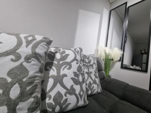 La emoción del Movistar y el descanso en un acogedor departamento