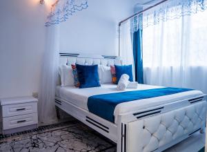 Serena Road Villa- Anmo Suites