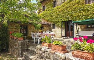 Gorgeous Home In Villa Collemandina