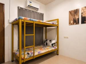 Family or Barkada Transient Stay Near SM Lipa