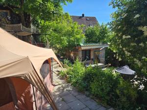 Henrys Cozy Tiny House - ruhig, Garten, Talblick, Natur