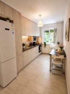 Apartament 2 camere aproape de spitalul Obregia și Bagdasar nu ofer factura