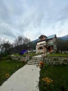 Cottage Palzey Manali
