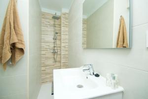 Atlantic Breeze - By AZ Rentals
