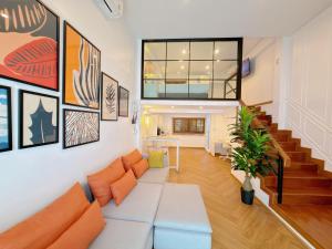 Sleep Walker Poshtel