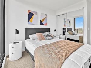 2 Bedroom Apartment Close to Park Golf Courses and University
