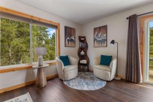 Private Mountain Retreat w Hot Tub Games &Views