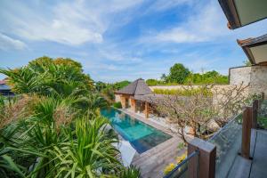 Eko Villa Seminyak - Tropical Villa, Walk to Beach