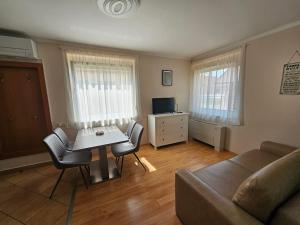 Elek Apartmanház
