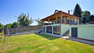Villa Magic by Villas Guide