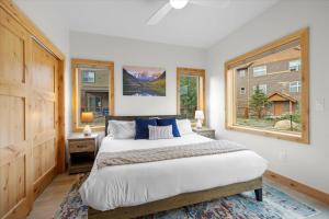 Unforgettable Mountain Escape plus Waffles