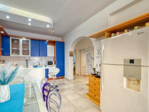Maryblue Dreams House